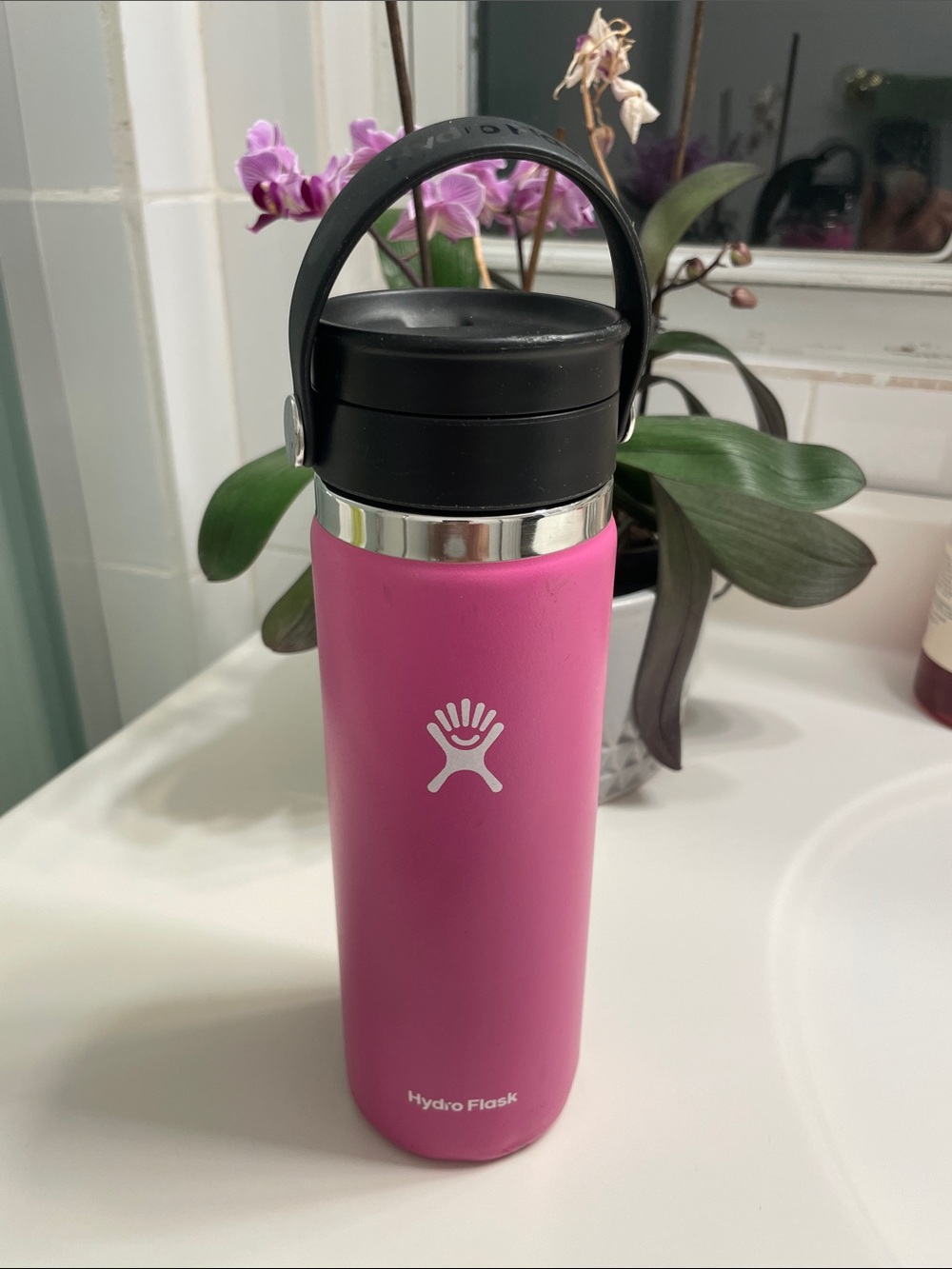 Hydro Flask Hot Pink Insulated Bottle with Black Handle Lid.20oz